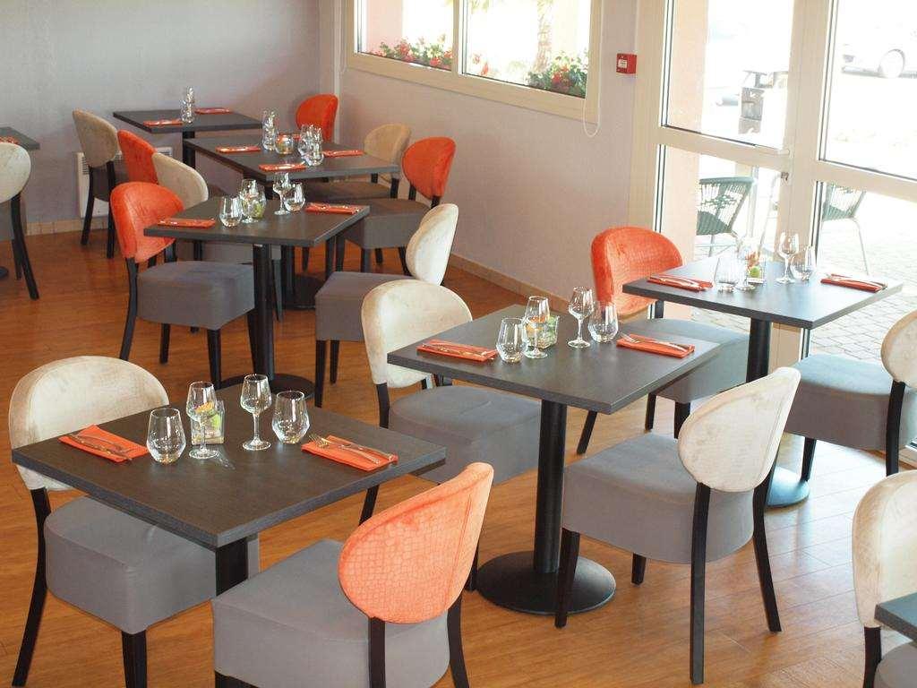 Brit Hotel Les Evens Saint-Saturnin  Zimmer foto